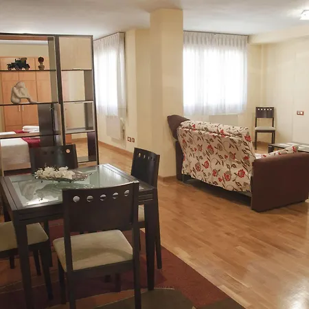 Cean Bermudez Apartment Gijón